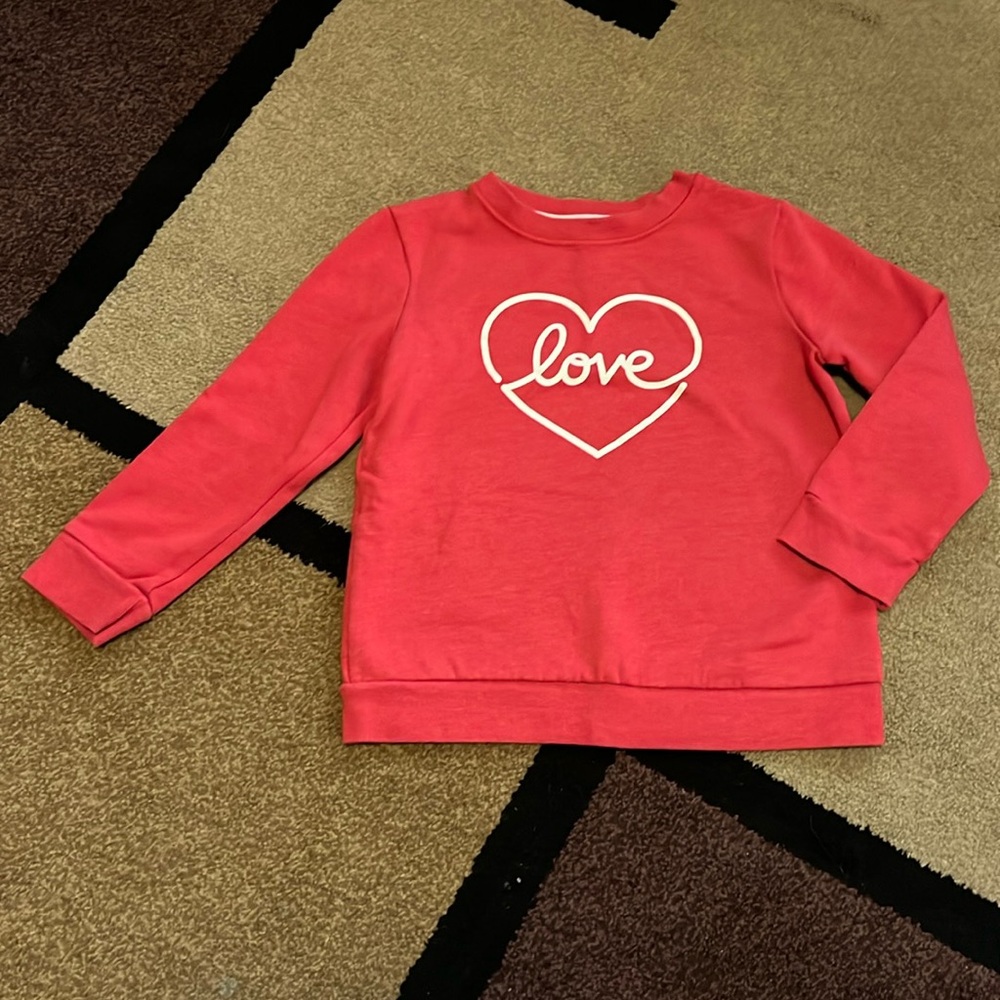 Red heart love sweatshirt / Cat & Jack / Size Small ( 6/6X) ❤️